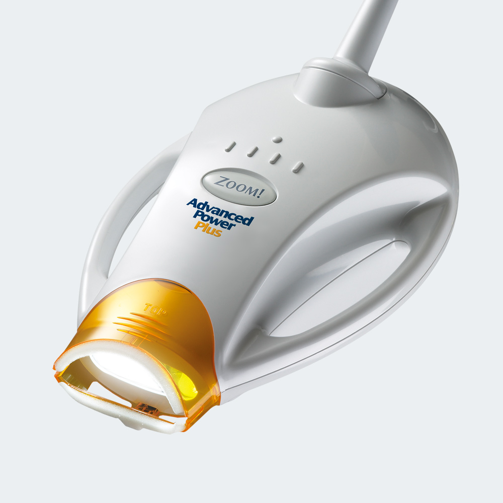 Отбеливание зубов Zoom 4