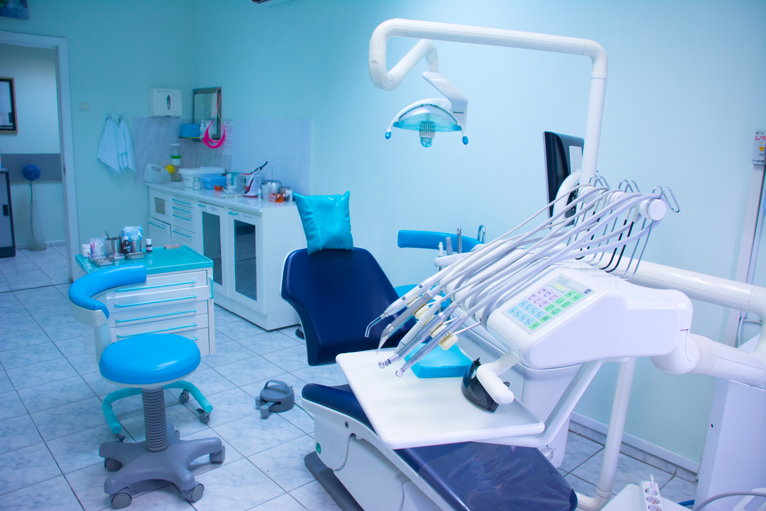 stomatologiya-nikor-1613-8