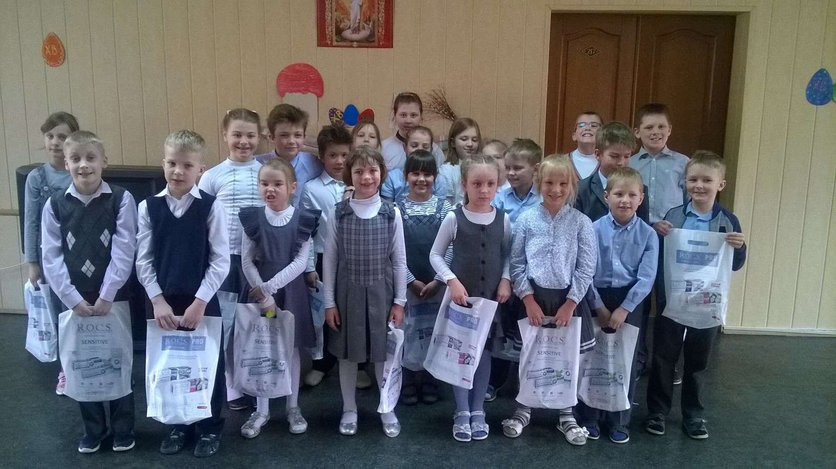 Вручение подарков в школе «Звонница»