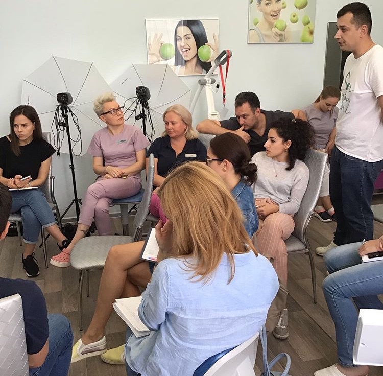 Обучение по мини-курсу по фотографированию в стоматологии