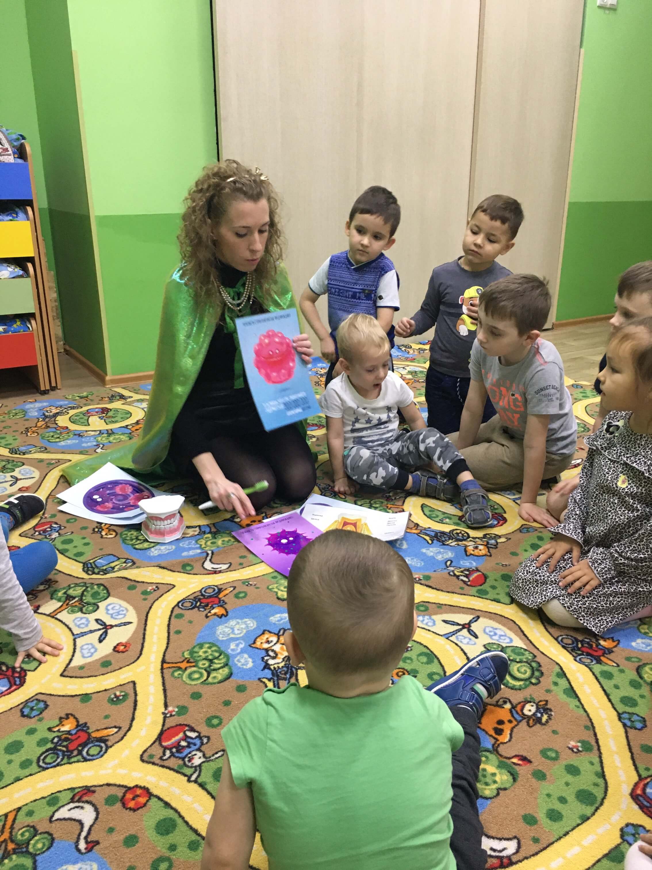 Урок гигиены в частном детском садике «Маленькая Страна»