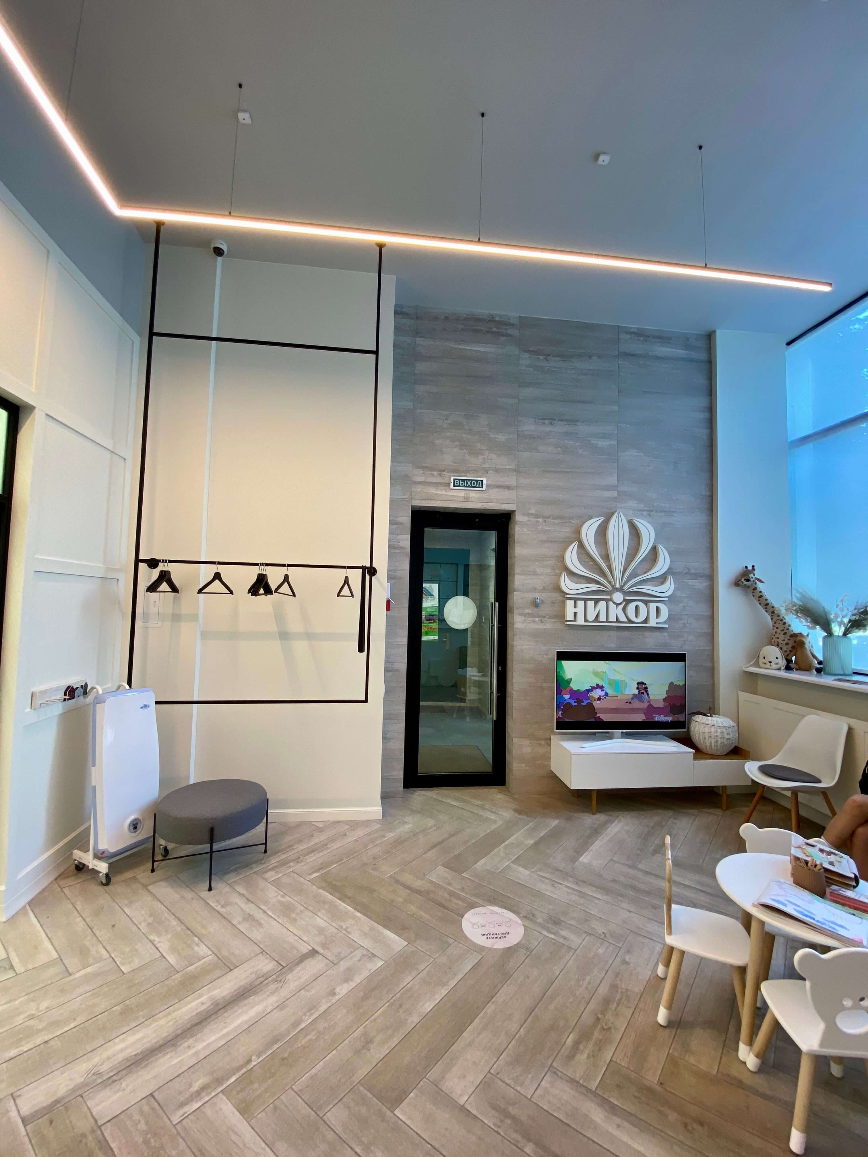 28EC410A-AE27-4F66-90E8-9DC7C016DAF9